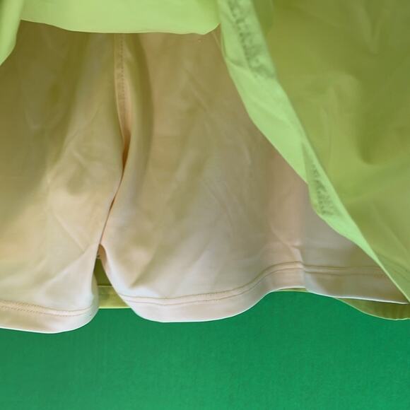NIC+ZOE Tech Stretch Faux Wrap Skort in Tennis Ball Green Size XL - Picture 5 of 5